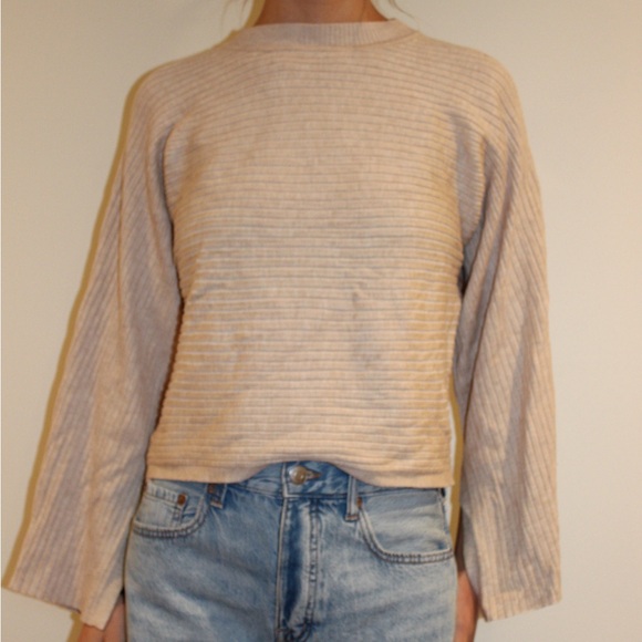 Pink rose long sleeve sweater/lounge shirt - Picture 2 of 4